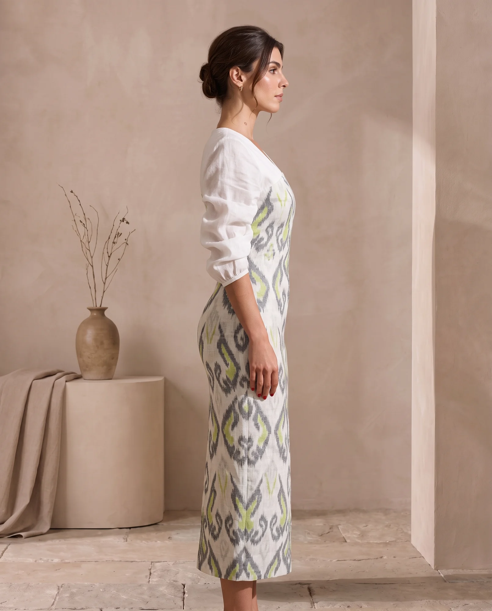 Kuhudi Dress, Ivory, side