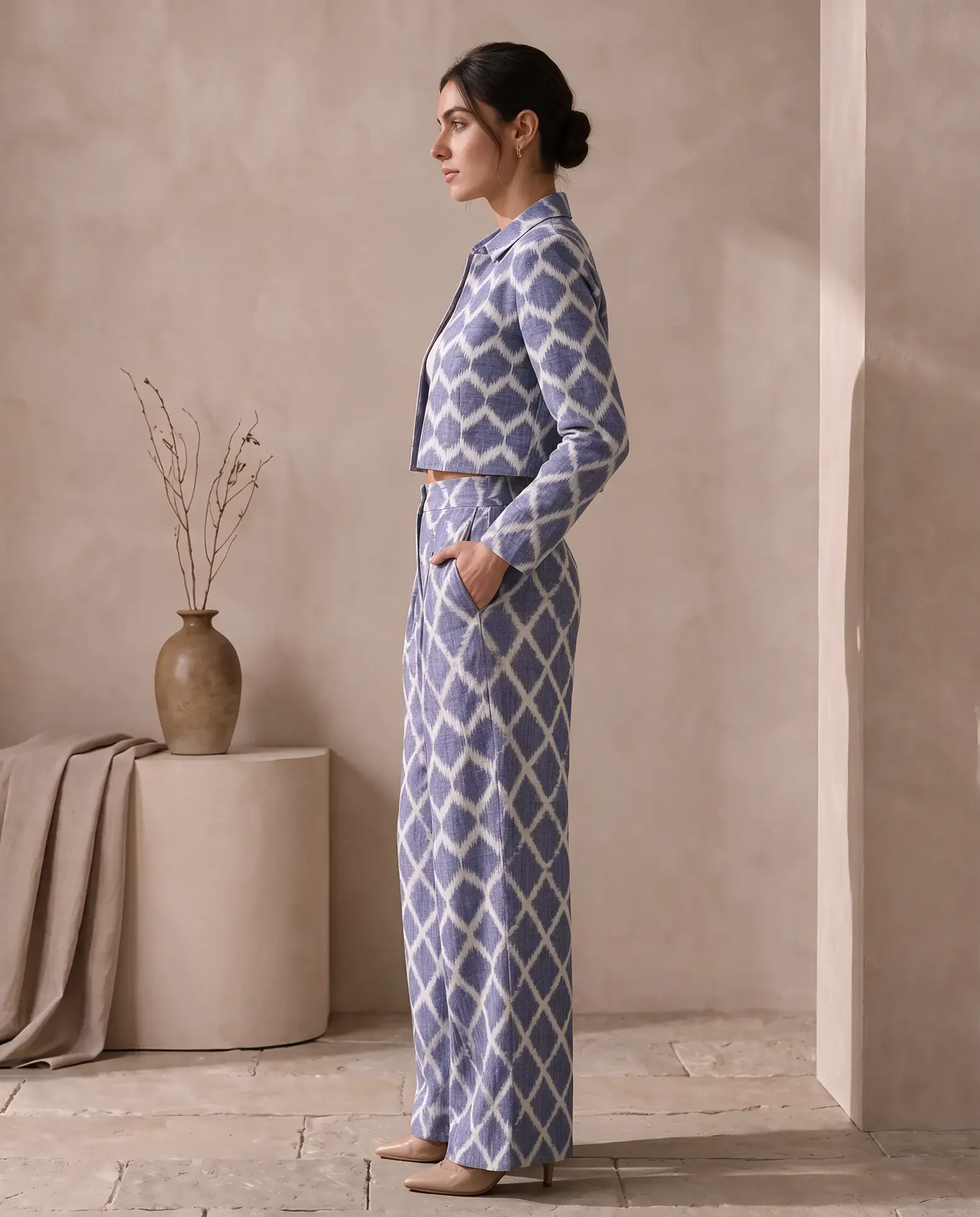Badala Set, Periwinkle, side view